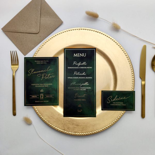 Elegantný set svadobných tlačovín v smaragdovo zelenej doplnenej zlatou metalickou fóliou.