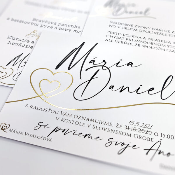 Jednoduché svadobné oznámenie na saténovo hladkom papieri s metalickou zlatou tlačou