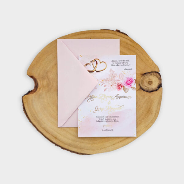 Svetlo rúžová farebná obálka C6 z papiera Pastel Pink od Keaykolour spolu so svadobným oznámením